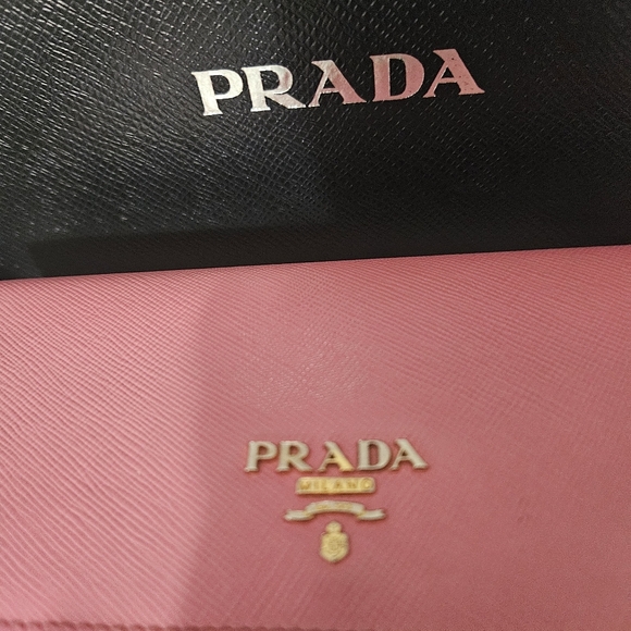 💝💔Prada Pink Wallet - excellent condition💯💓 - Picture 1 of 13